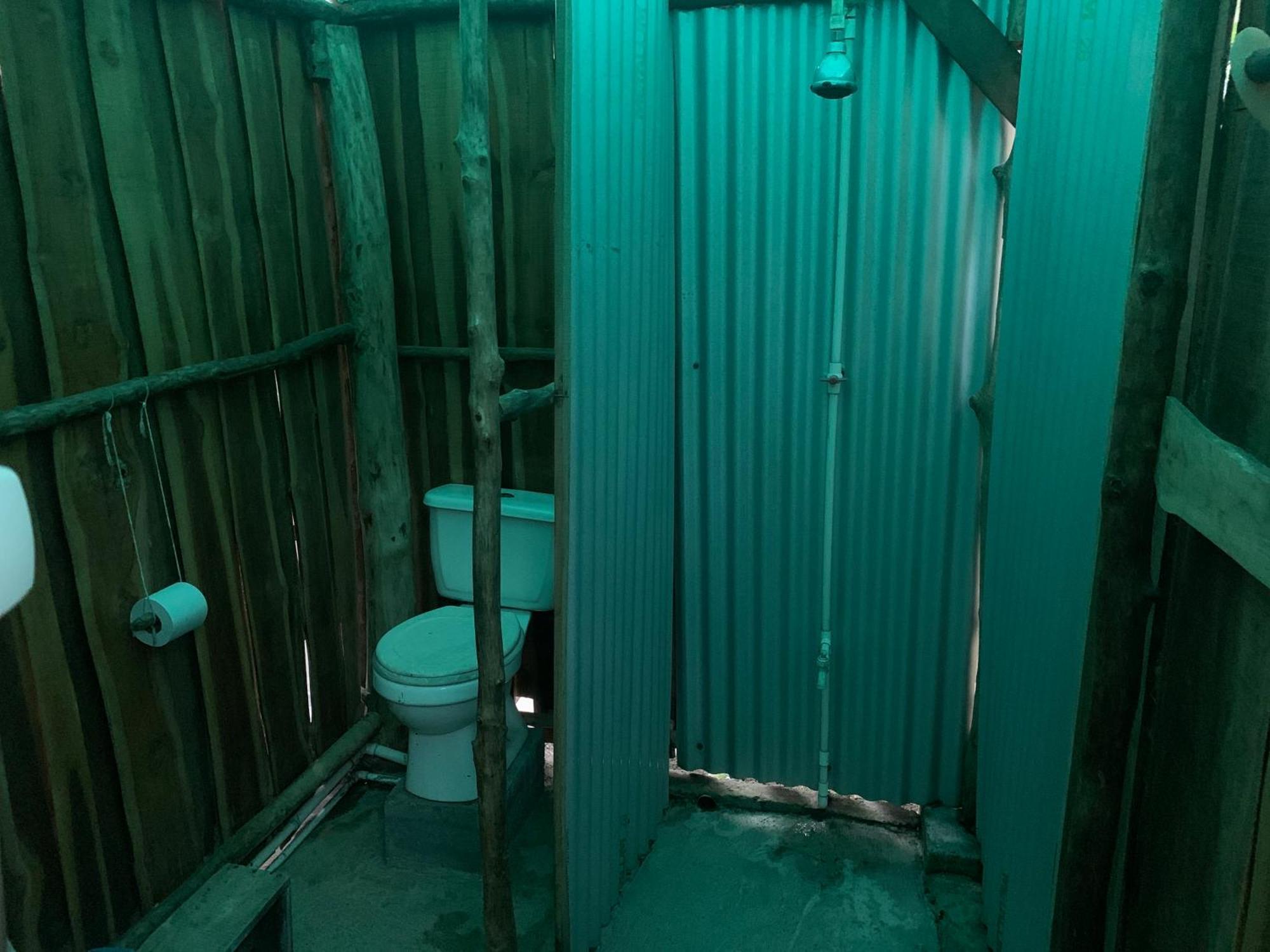 奎波斯城 米格尔冲浪营地旅馆酒店 外观 照片